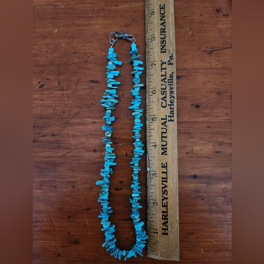 Chic Turquoise Beaded Necklace